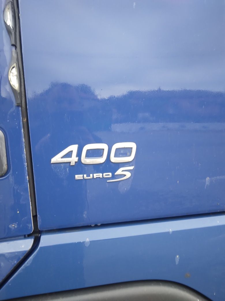 Volvo 400 anul 2006