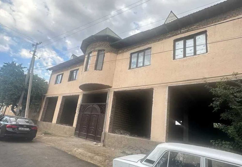 Продается дом 12 соток. Бектемир. Uy sotiladi