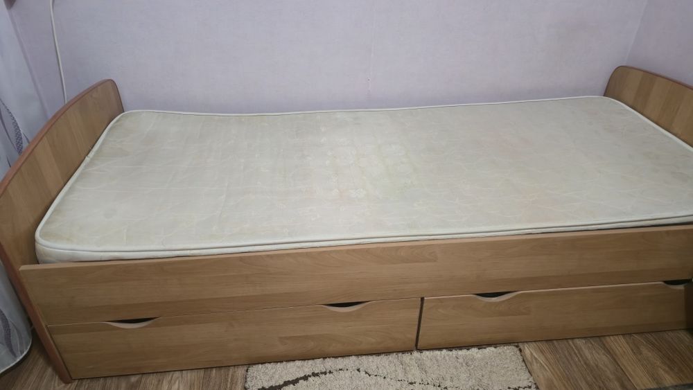 Кровать односпальная