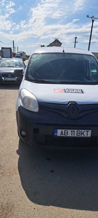 Renault Kangoo pentru marfa