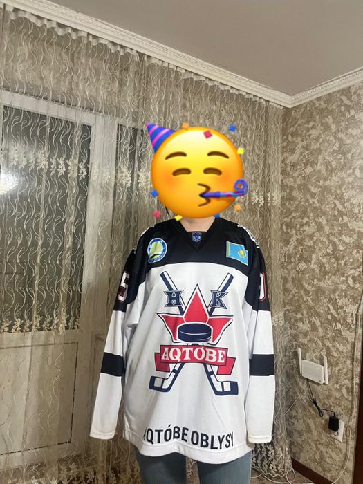 Продам футболку (джерси)