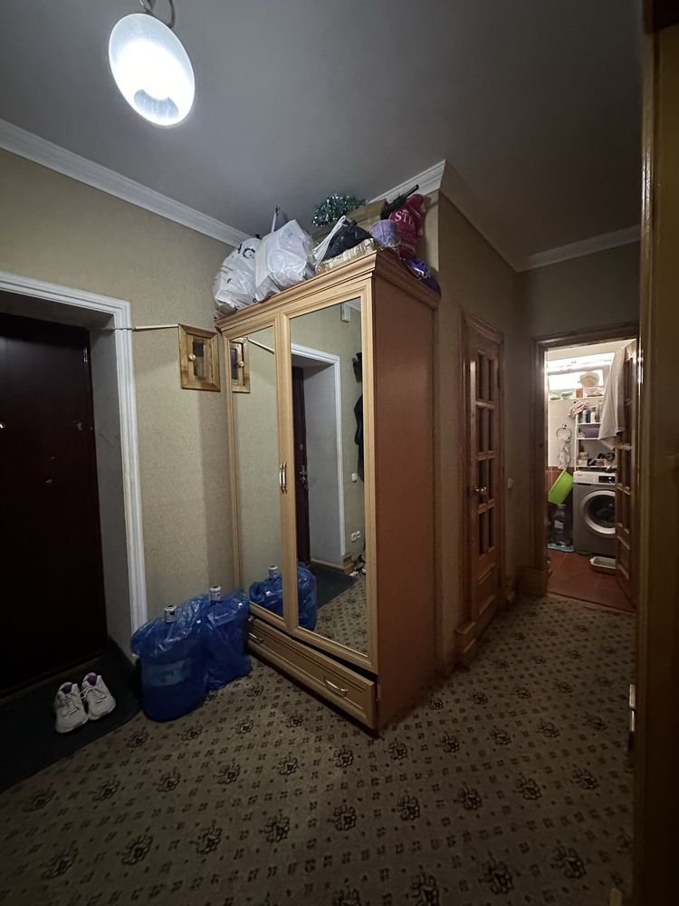 Срочно продается 2х-комнатная, переделанная в 3х, ул. Гагарина