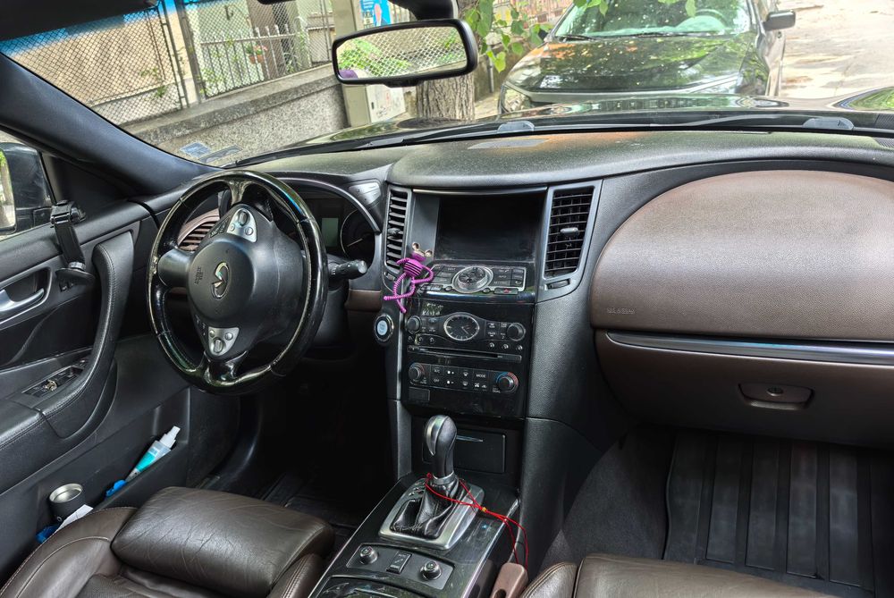 ЛЕК АВТОМОБИЛ Infiniti FX30 D - 2012 година.,