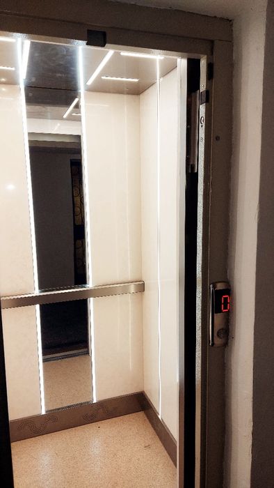 Cazare/REGIM HOTELIER. Bulevardul Cuza/Târg CRĂCIUN