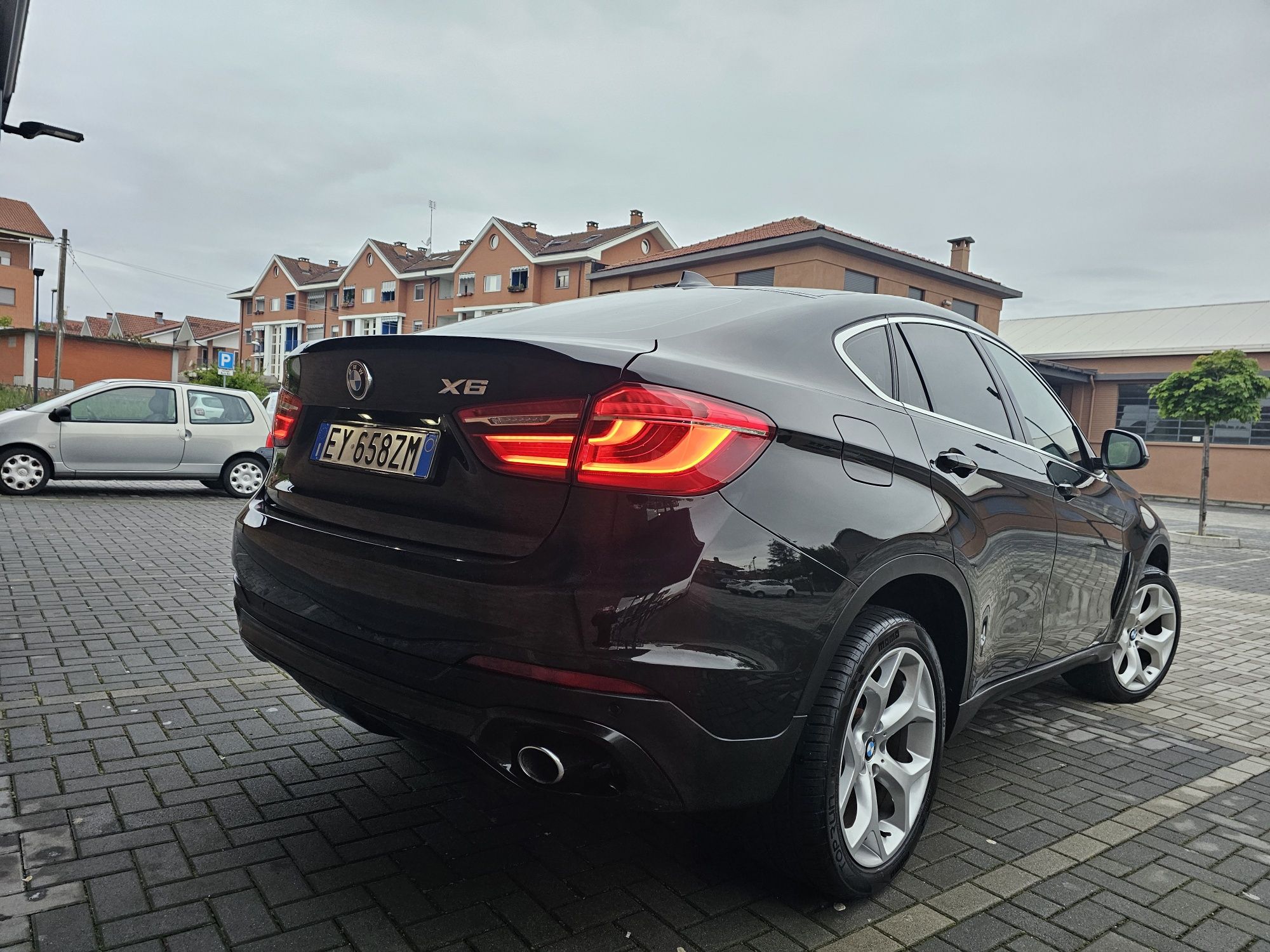 Bmw x6 x-drive 3.0d 258cp Ceasuri Plasma/Interior Cognac/Faruri Laser