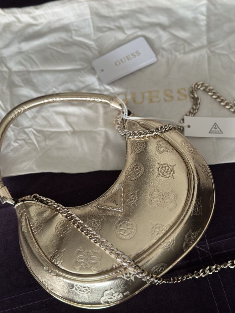 Оригинална чанта Guess