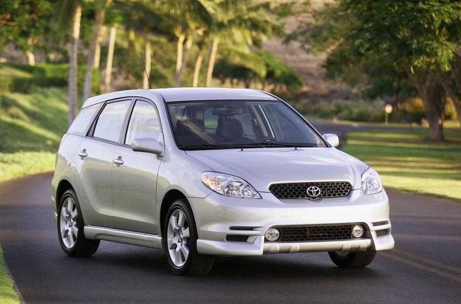 Бампер задний Тойота Матрикс 2003-/Toyota Matrix 2003-