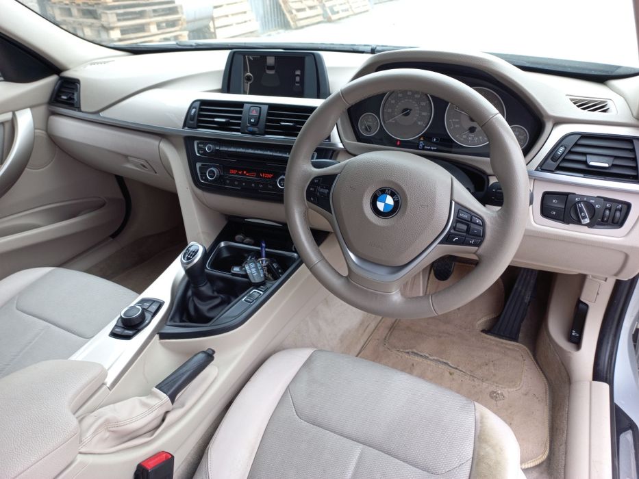 Interior semi-piele crem bmw f30