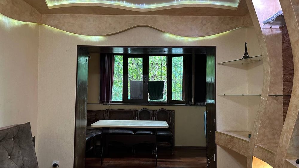 4/2/4 метро Буюк Ипак Йули, Буз Базар, 85м2