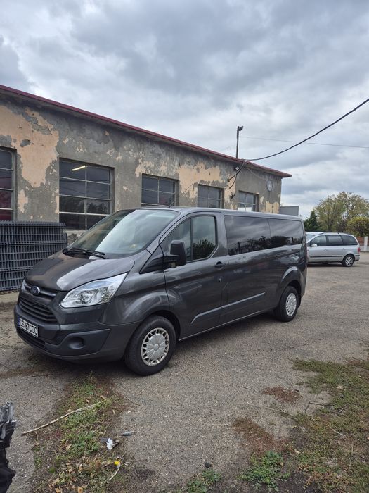 Ford tranzit custom 2017 8+1