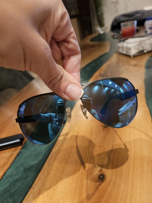очила рейбан ,със сини сгъкла