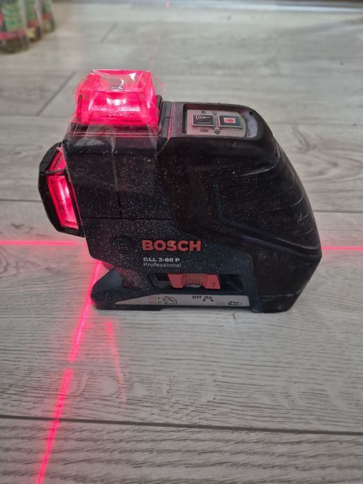 Laser bosch gll3-80 p lini rosi