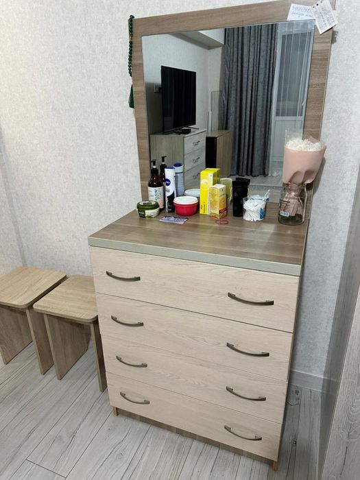 Тумба с зерколом, б/у