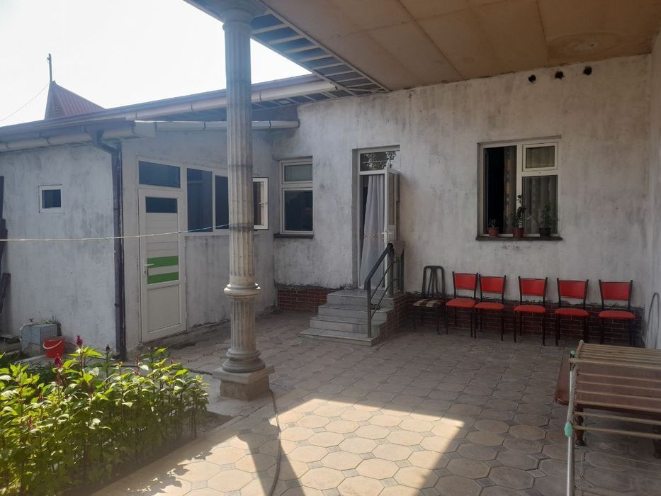 2 сотихли коттедж сотилади!!!