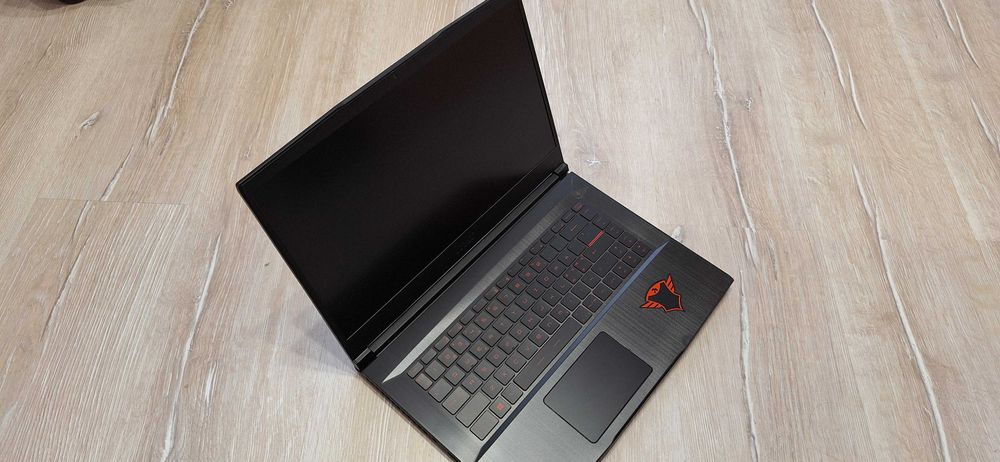 Лаптоп MSI GF65 Thin + подарък