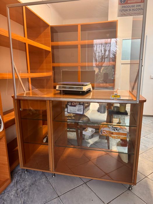 Rafturi tejghea dulap și birou