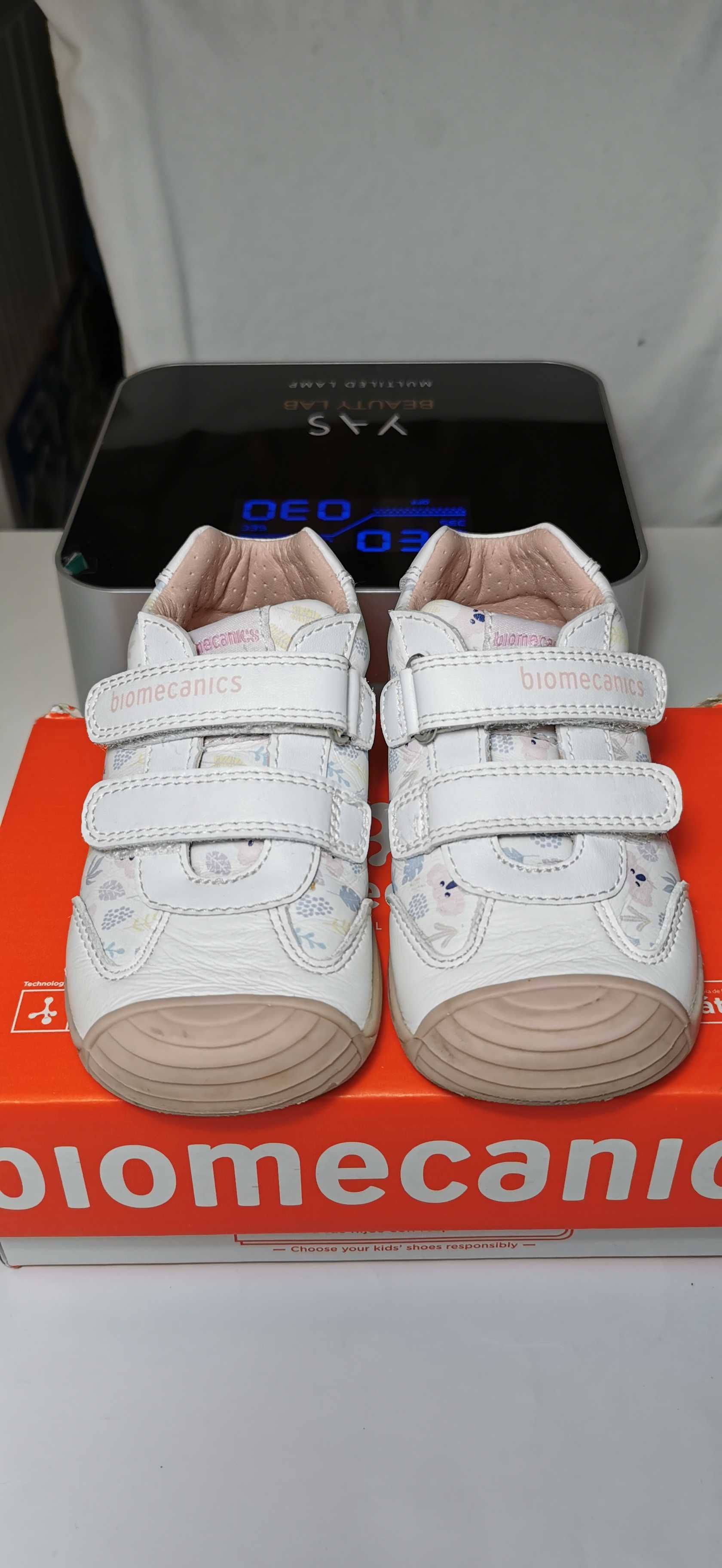 Pantofi sport biomecanics marimea 24