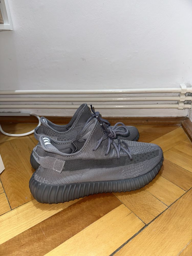 Vand Yeezy 350 v2 steel gray