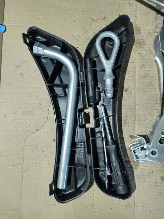 Авто Крик Авариен Крик Органайзер Audi A4 B6