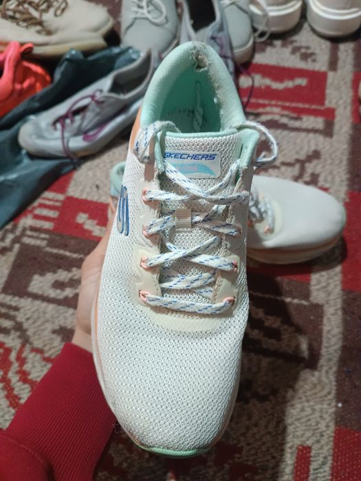 adidași skechers arch fit