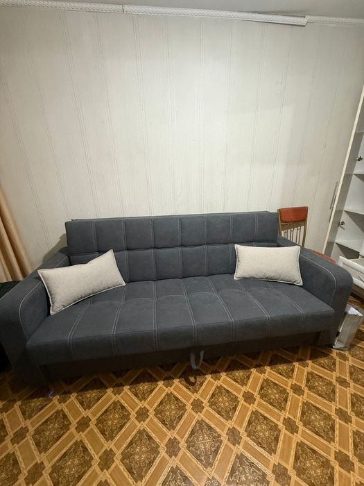 Продам диван , в идеальном состоянии. Пользовались 3 месяца