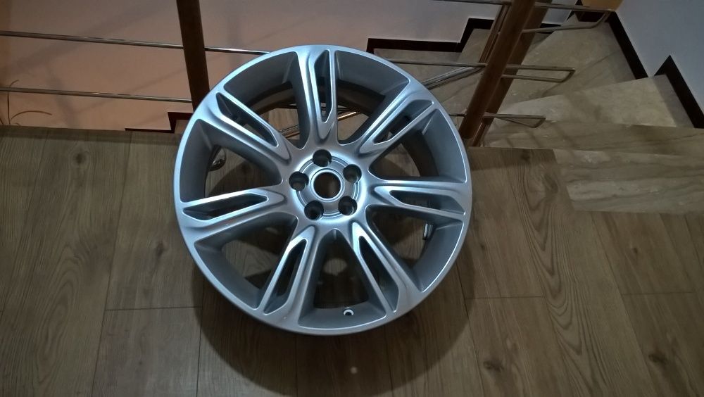 O janta 21 toli original range rover sport velar evogue J8A2-1007FA GB