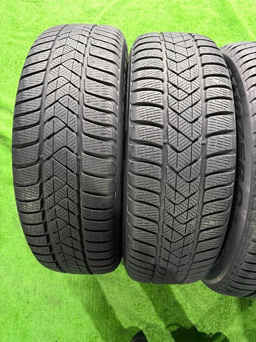 Anvelope iarnă 225/60/18 Pirelli RSC*