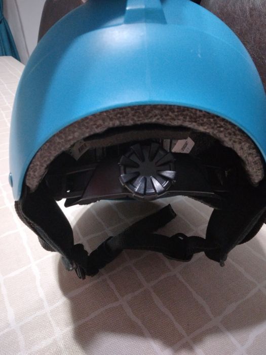 Vând casca ski wedze