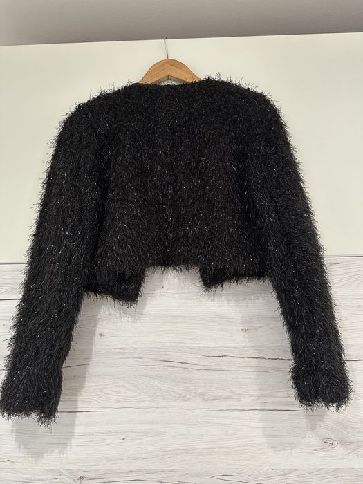 Bershka късо черно болеро
