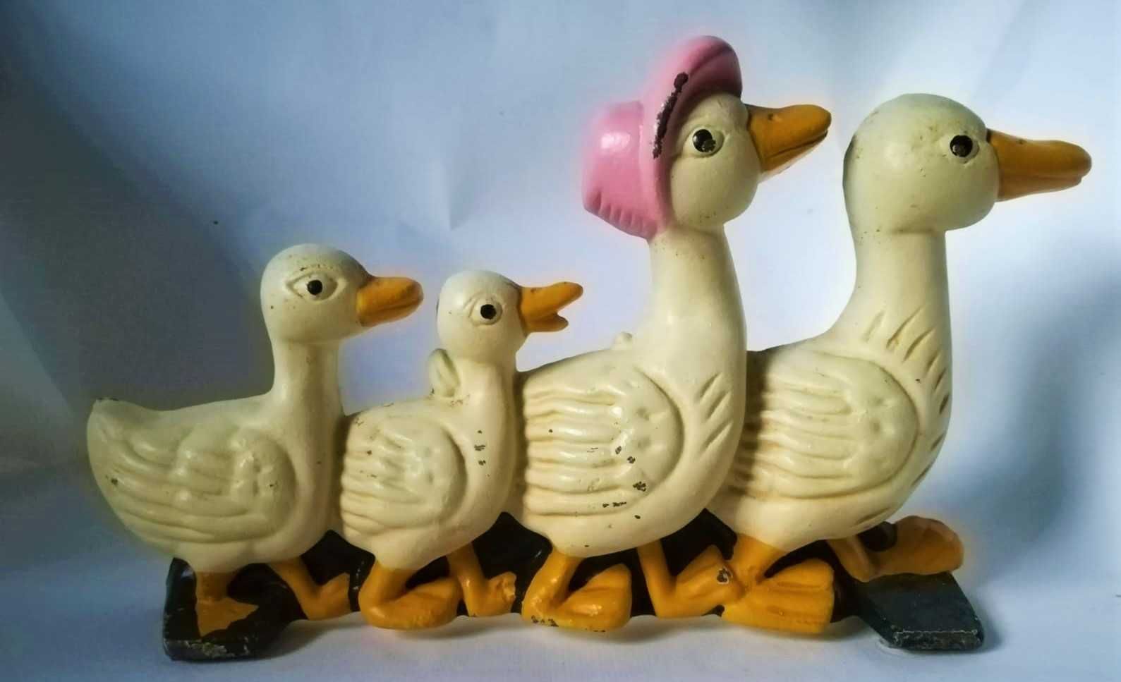 Antique duck family 60`Opritor Usa/ Decor - Fonta - Vintage Wonderland