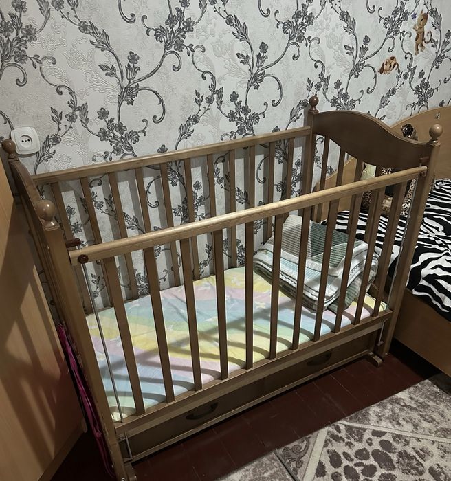 Детская кроватка