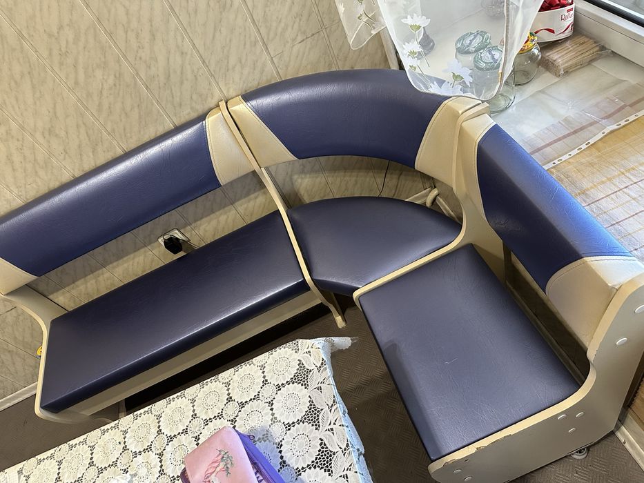 Кухонный диван уголок бу