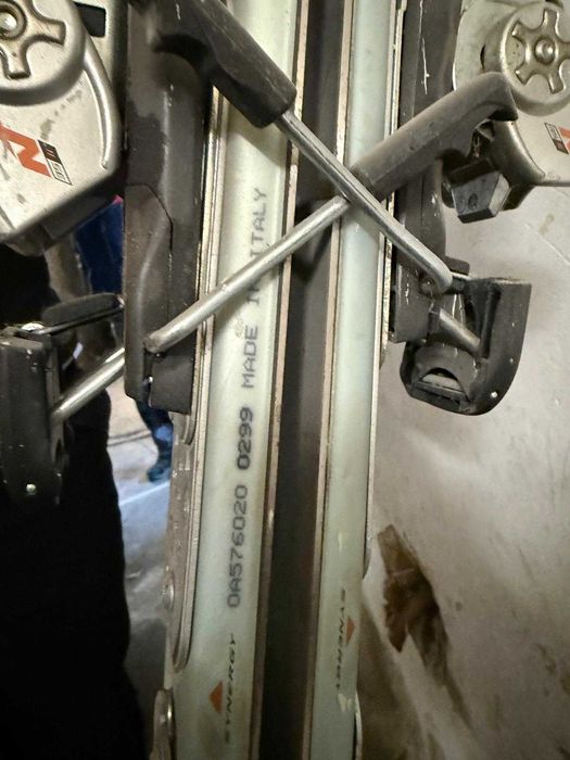 Schiuri Nordica 166cm