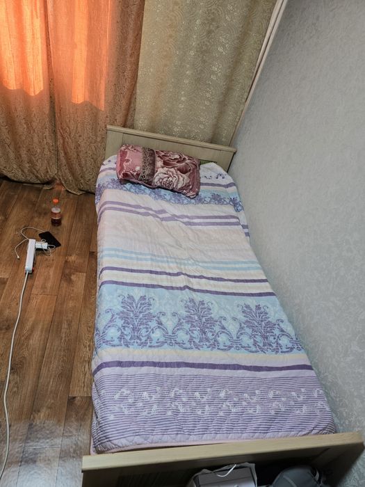 Продам спальный шкаф-купе и кроват