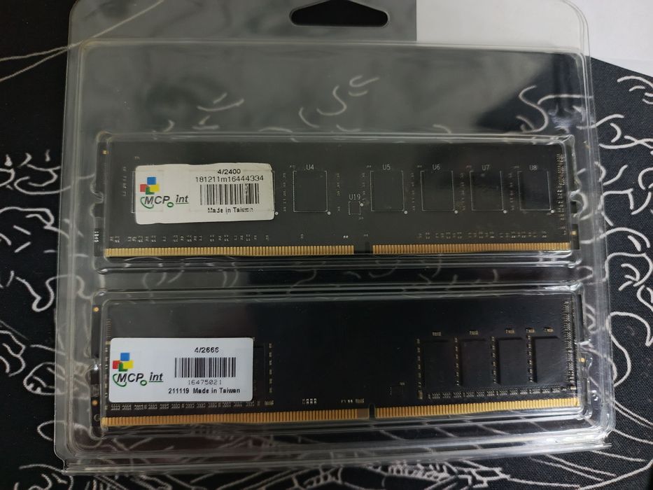 Продаю оперативную память. Ддр 3  4гб(2х)