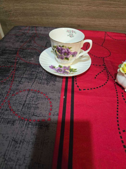 Порцеланова чаша