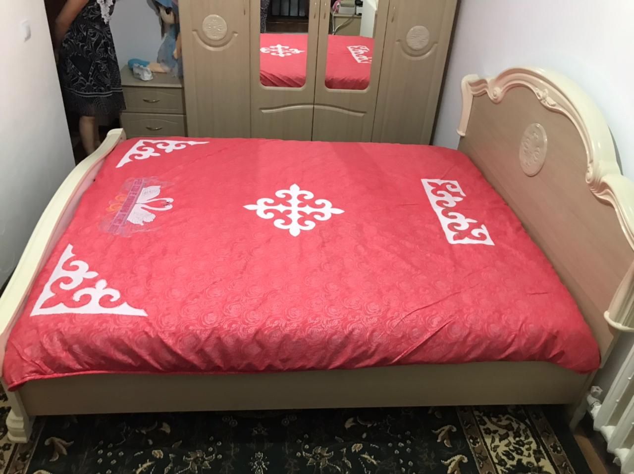 Спальный кровать