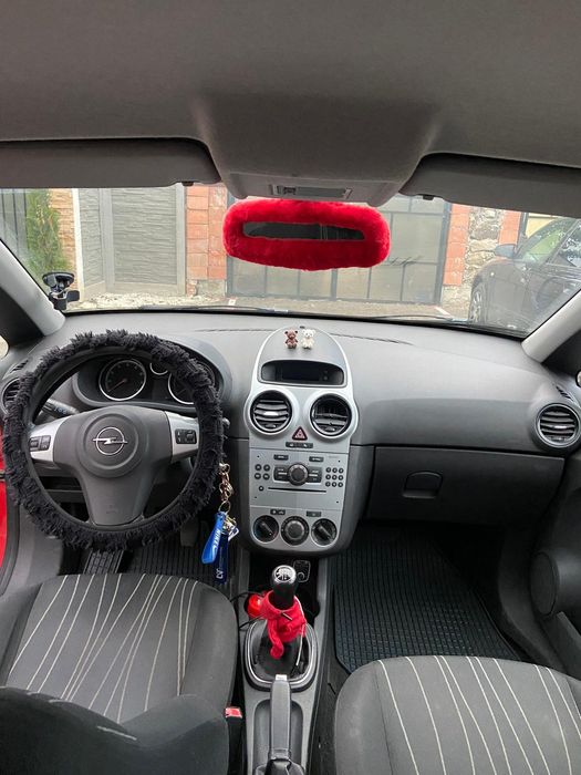 Vând Opel corsa 1litru benzina an 2008