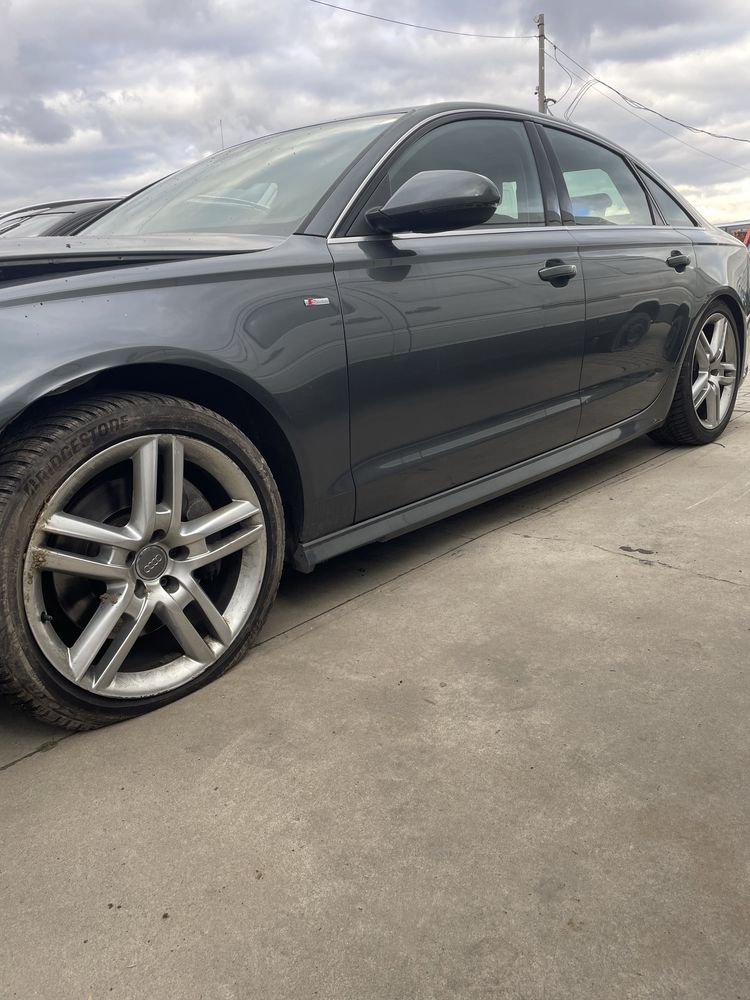 Dezmembrez Audi A6 C7 CRT 272 cai facelift motor bose