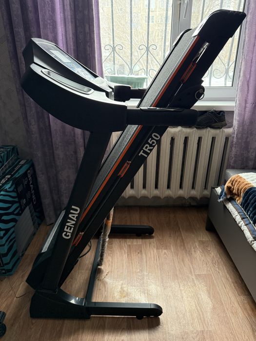 Беговая дорожка фитнес,спорт