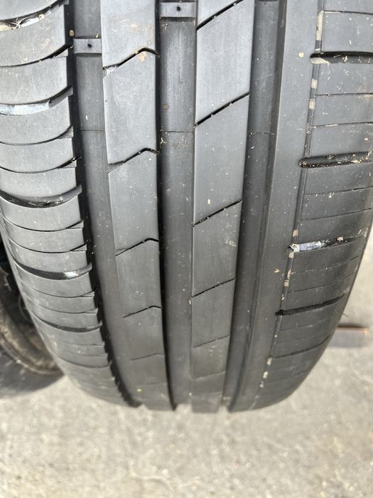 2 бр. летни гуми 205/65/15 Hankook 7 mm DOT 0115