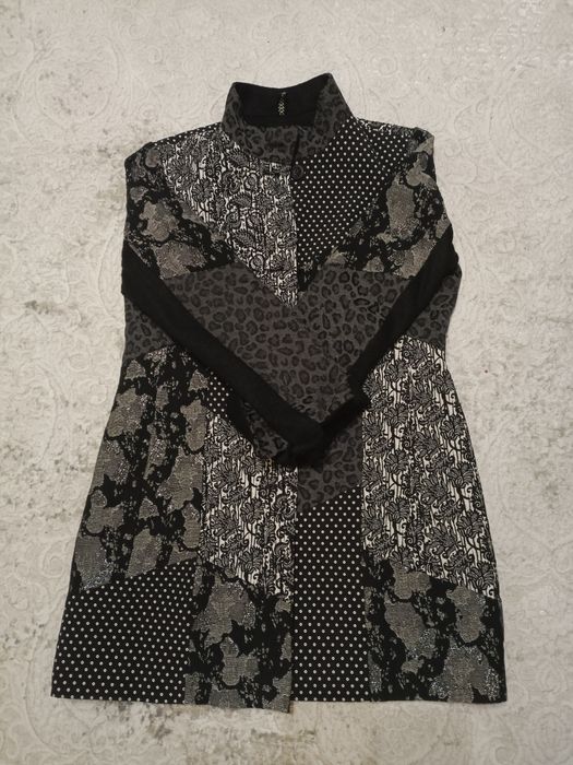 Отдам одежду  женскую