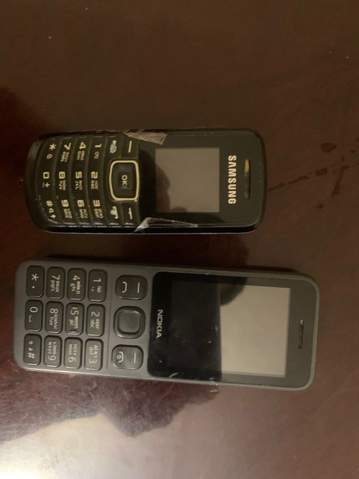Мобильные телефоны Nokia и Samsung