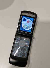 Telefon cu clapeta Motorola V3