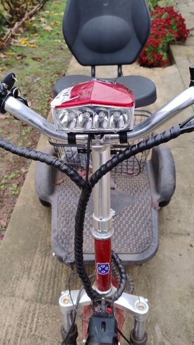 Триколка Telstar