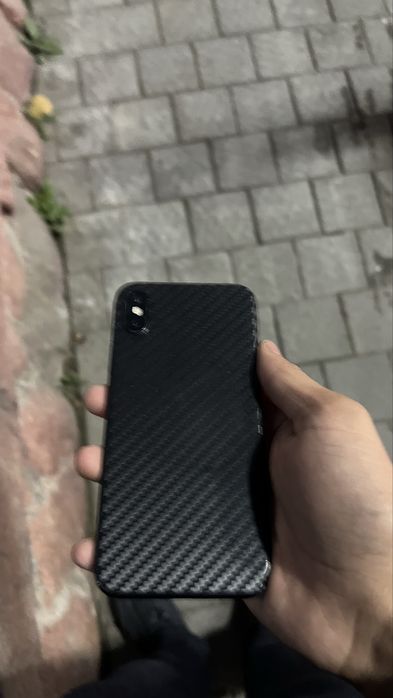 Продам айфон xs в хорошем состоянии
