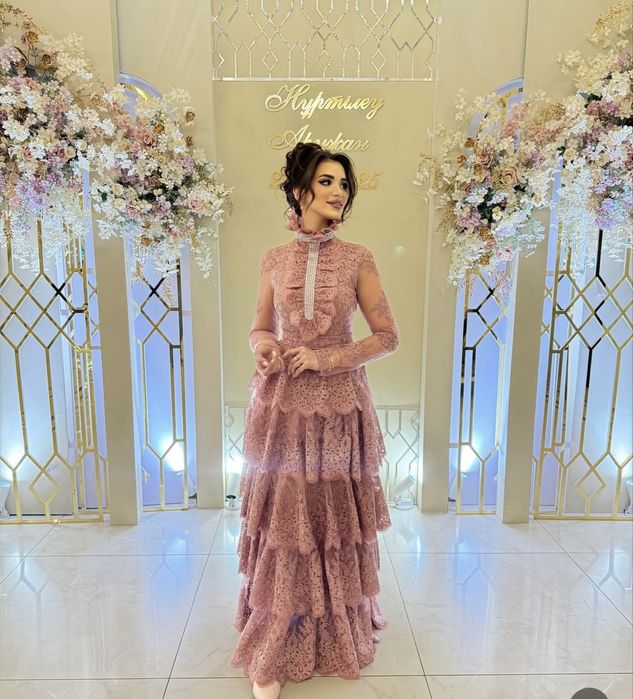 Вечерный платье продажа или аренда