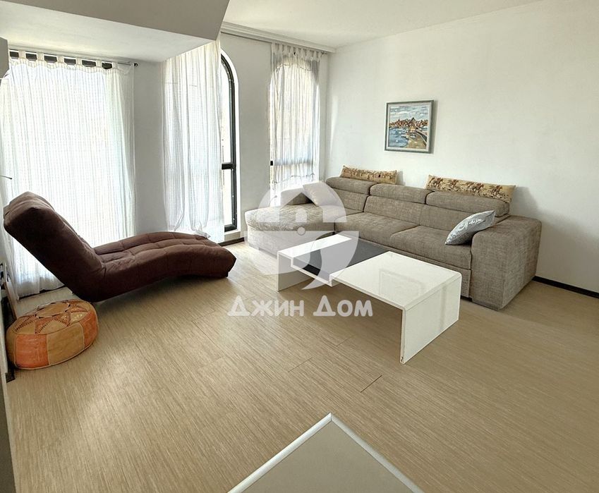 Продава се Двустаен апартамент в Свети Влас - 76 кв.м за 1237 €/кв.м - Снимка #1