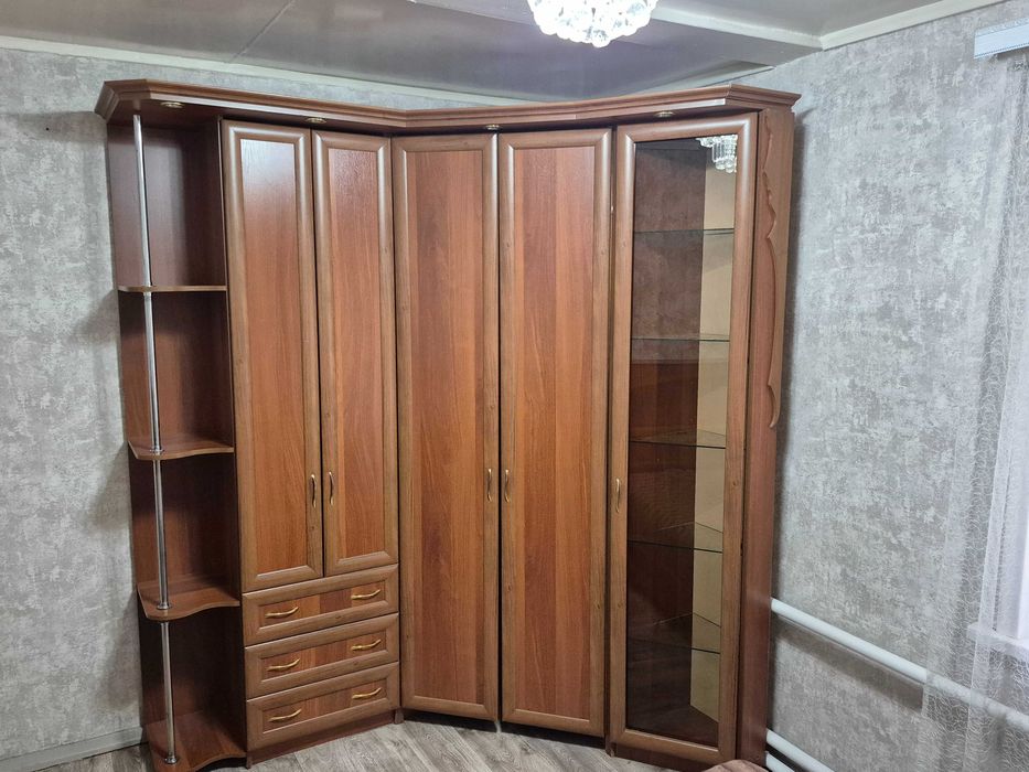 Продам спальный гарнитур б/у