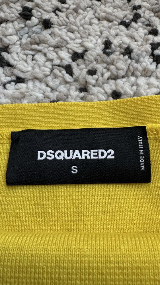 Нова дамска пола Dsquared2 размер S